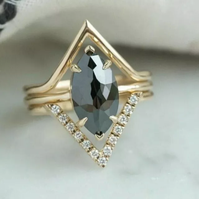 Impresionante juego de anillos de novia con diamantes negros de 8 quilates...