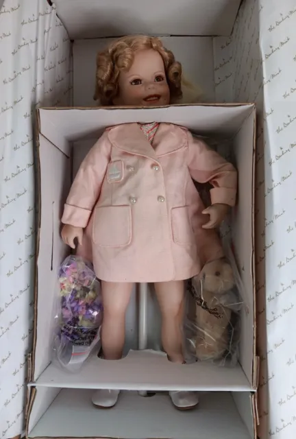Danbury Mint Shirley Temple Porcelain Doll “First Vacation” w/box. Read descrip.