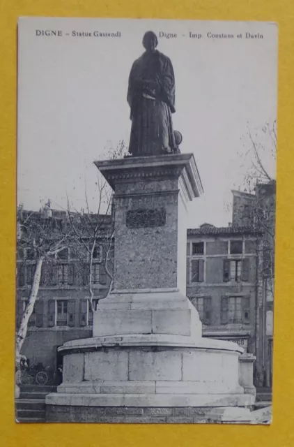 D21) CPA DIGNE statue Gassendi