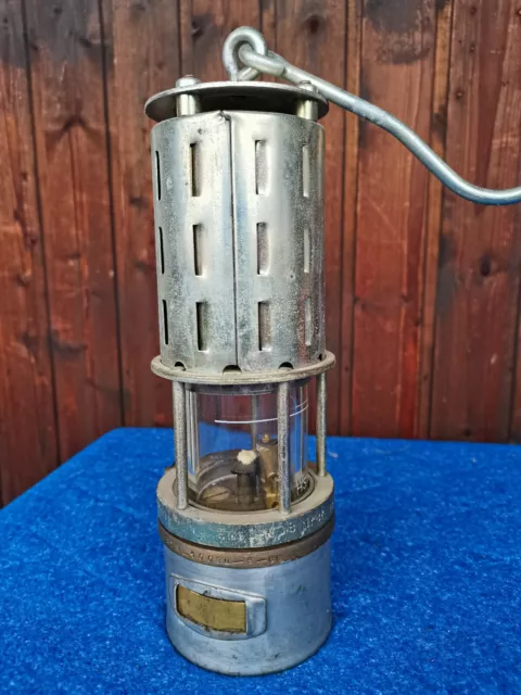 Schöne Bergbau Grubenlampe.