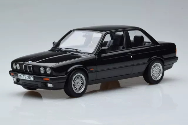 BMW 325i E30 Black Norev 1/18