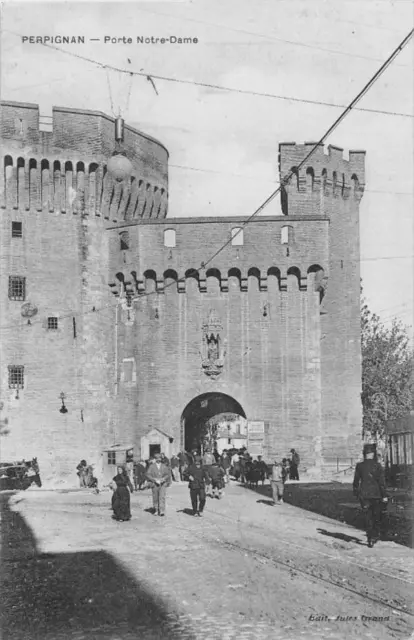 Cpa 66 Perpignan Porte Notre Dame