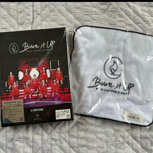 NiziU Burn it UP 東京ドームライブ 完全生産限定盤