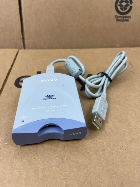 Lector y escritor de memoria USB Sony modelo MSAC-US1