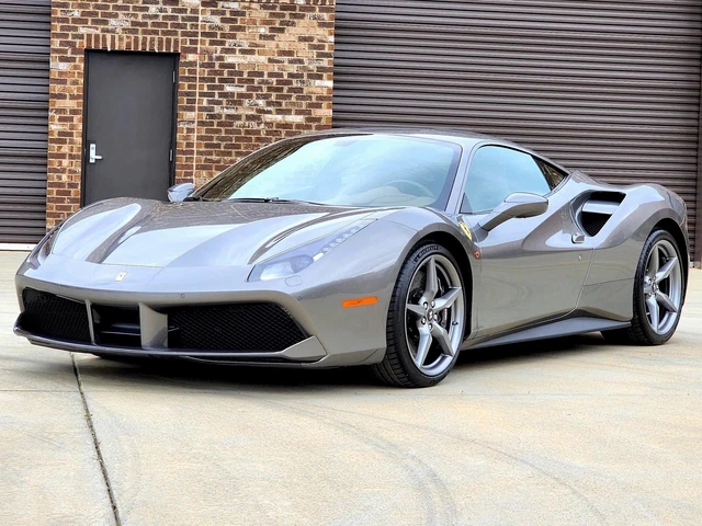 2016 Ferrari 488