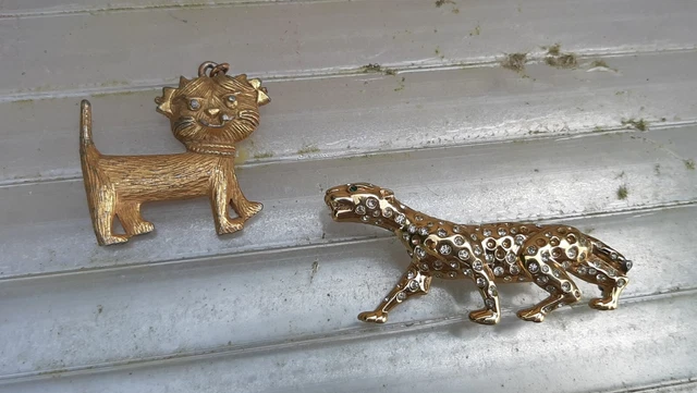 Broche Vintage Nina Ricci En Plastique Nacré Beige - Occasion En Superbe état
