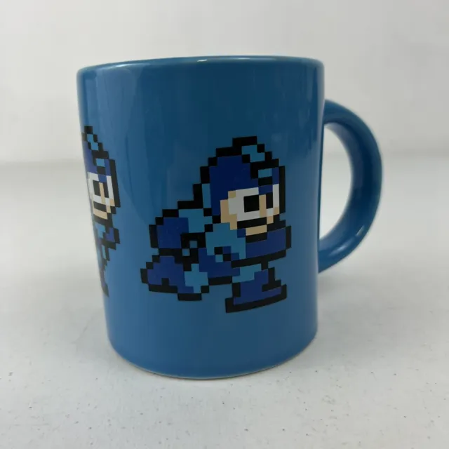 Thinkgeek Mega Man running mug CUP Capcom 8bit nes Video Game