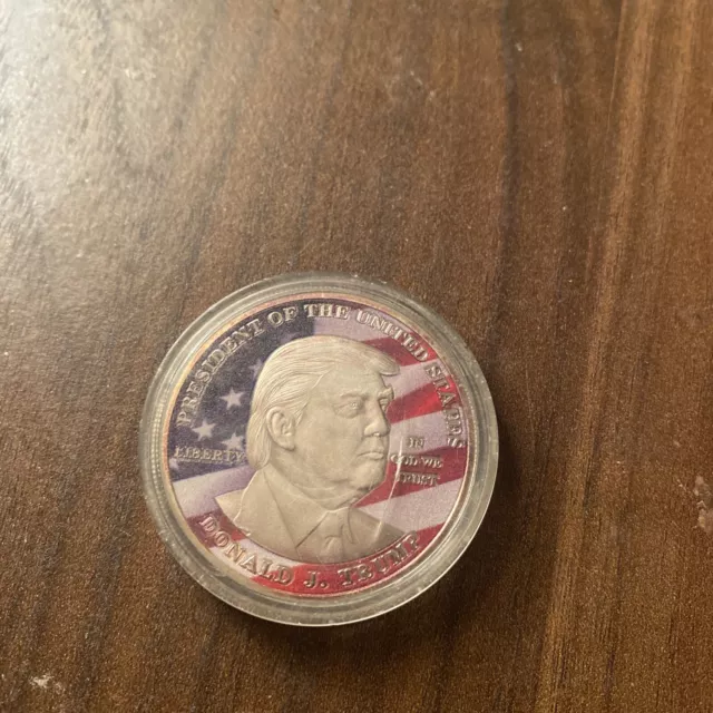 NEW US President Donald J. Trump Make America Great Again Challenge Coin
