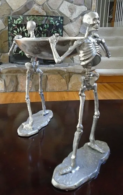 "Tazón de caramelo de Halloween esqueleto y calaveras acabado antiguo aluminio con x 15"" H x 14"