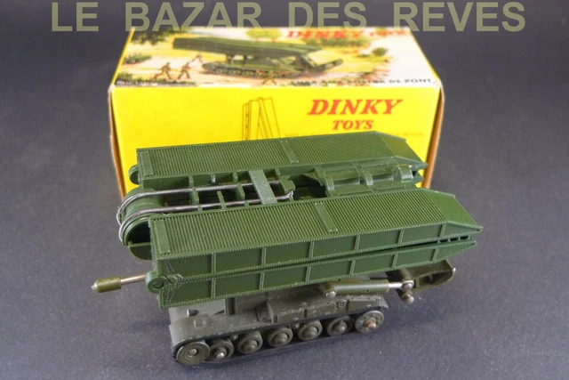 DINKY TOYS FRANCE.  Char AMX  13 poseur de pont.   REF: 883 + Boite.