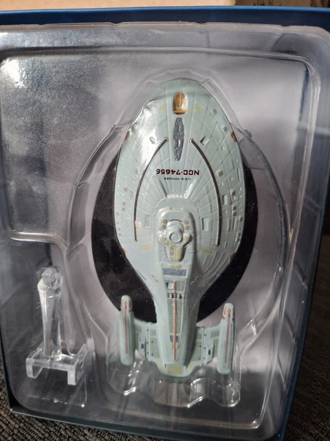 Eaglemoss USS Voyager NCC-74656 Die-Cast Model - Star Trek Official Starship Collection