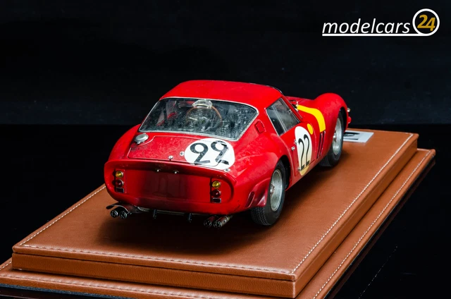 Miniature CMC Ferrari 250 GTO N°22 - 24 Heures Du Mans 1962, échelle 1/18, Métal