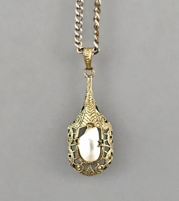 Pendentif Ancien Style Art Déco En Forme De Fleur / Bouton De Rose Plaqué Or - Vintage Années 60