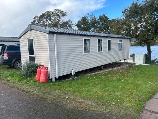 3 bed caravan Swift Burgundy 35' x 10' 2010 in Teignmouth 3 bed caravan Swift Burgundy 35' x 10' 2010 in Teignmouth