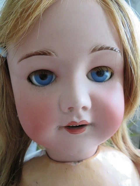 poupée ancienne porcelaine SFBJ PARIS 12