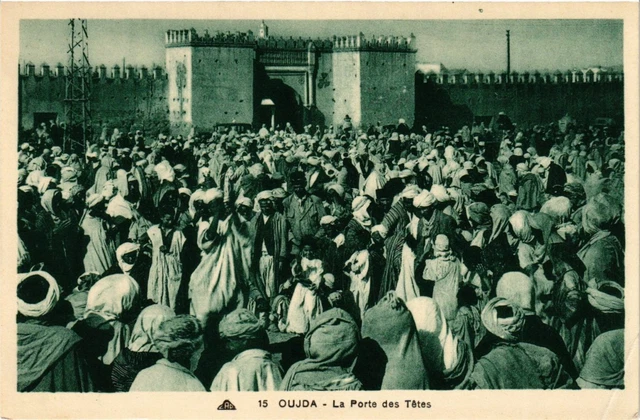 CPA AK Oujda - La Porte des Tetes MAROC (964197)