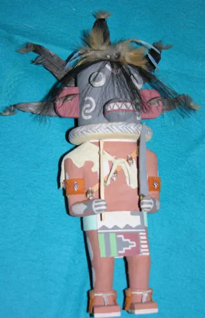 Muñeca Kachina nativa americana de colección CHEVAYO firmada por Clifford C. Torivio