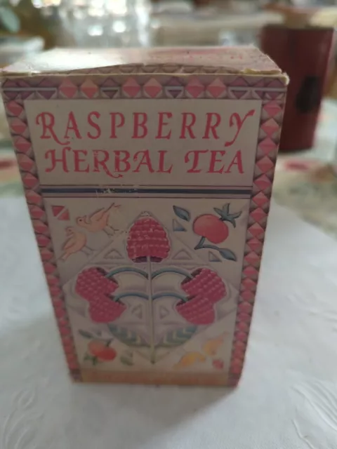 Vintage Scarborough Herbal Raspberry Tea Bag Box