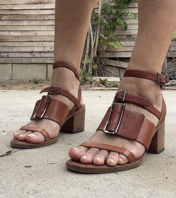 LD Tuttle sandals heels. Brown leather. Size 38. 8 LD Tuttle sandals heels. Brown leather. Size 38. 8
