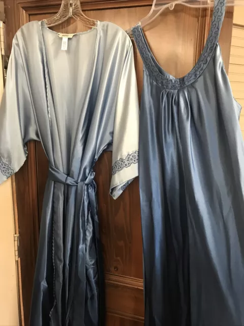 Vintage Oscar De La Renta Neiman Marcus Size M Women’s Night Gown W/ Robe Satin