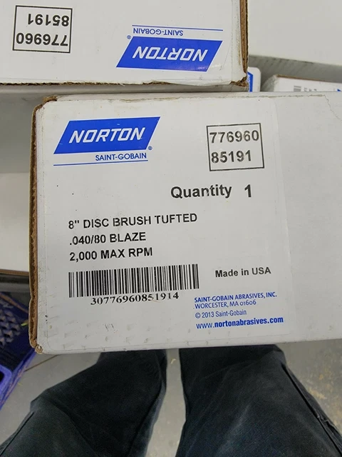 Norton Blaze 8" blaze Nylon Disc Brush .040/80 blaze 2000 RPM NEW. 776960