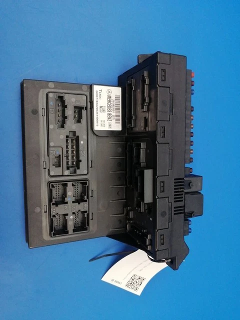 Mercedes-Benz E W211 fuse relay box module SAM 2115453101 PUM38967