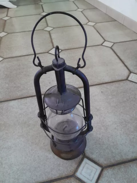 Ancienne lampe tempète à pétrole  - Lanterne  C F  BONHOMME  -vintage