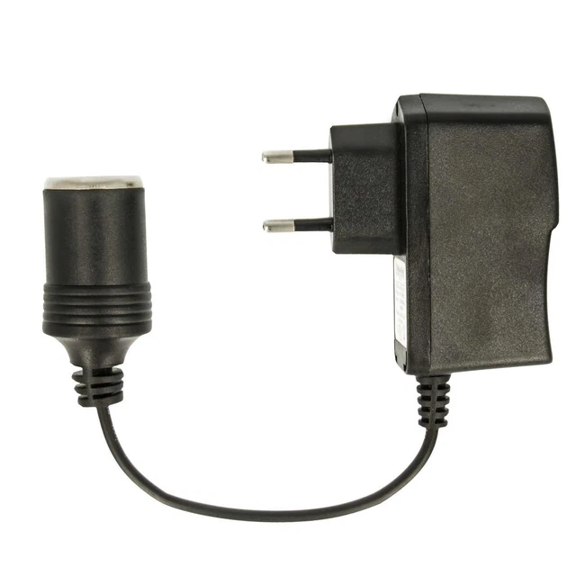 Strom Adapter Spannungswandler 220/230V a. 12V Steckdose auf Zigarettenanzünder