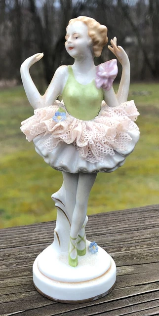 Vintage Early 20Th Century German Dresden Lace Porcelain Ballerina Figurine