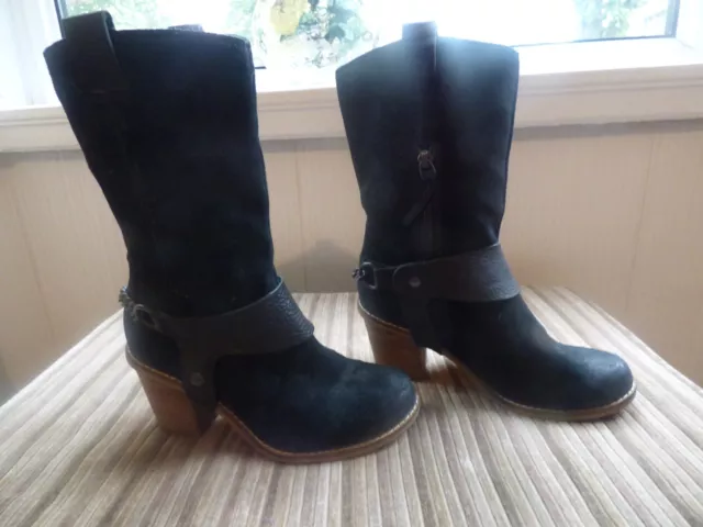 NEW CLARKS PLUS