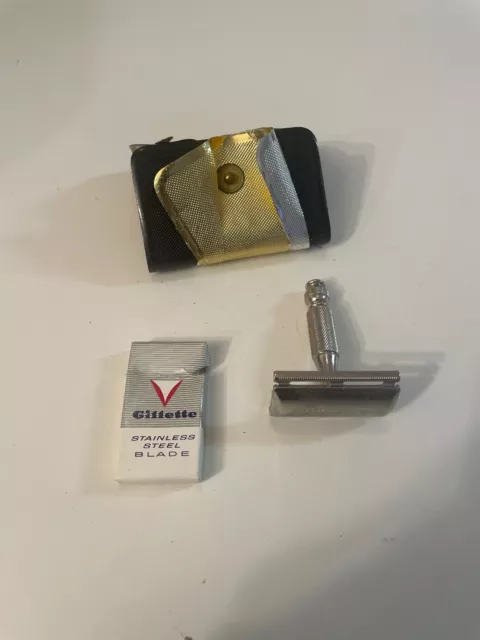 Vintage 1970’s Gillette Silver Tone Ball End DE Tech Razor MARCAS REGS