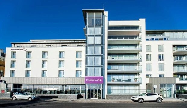 Premier Inn Worthing Seafront, 27-30 Dec, 3 Rooms, 5 People, Breakfast, 50% Off! Premier Inn Worthing Seafront, 27-30 Dec, 3 Rooms, 5 People, Breakfast, 50% Off!