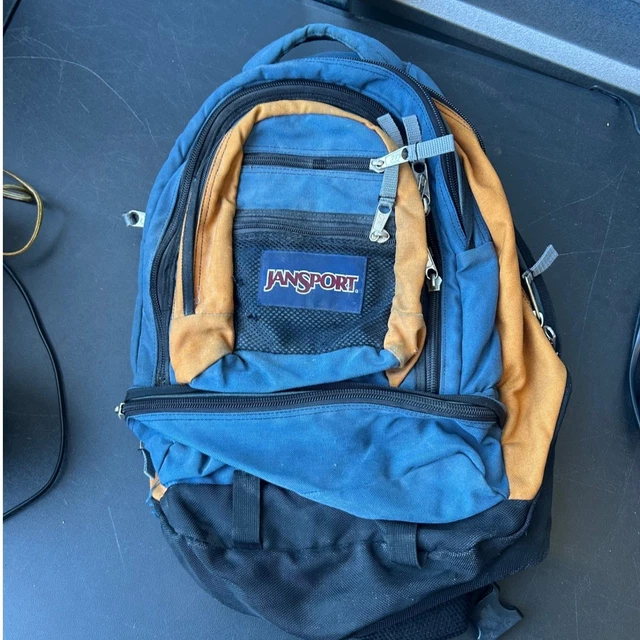 jansport backpack airlift 2.0 at school Old jansport backpack info :