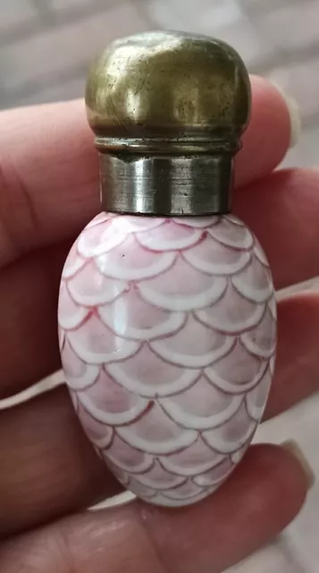 2" Vintage Asian Snuff Porcelain Bottle Pink White Koi Fish Design Brass Stopper