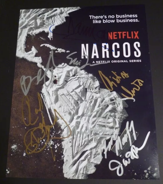 NARCOS Cast(x10) Authentic Hand-Signed "Wagner Moura" 11x14 Photo