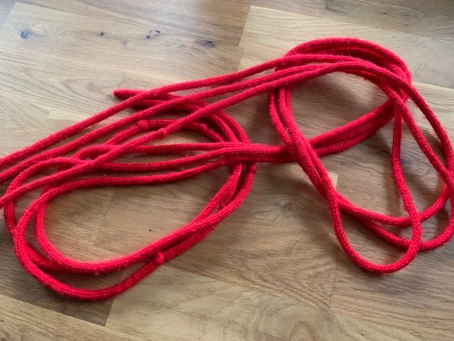 2 x Zingulum für Ministranten rot Wolle mit Knoten