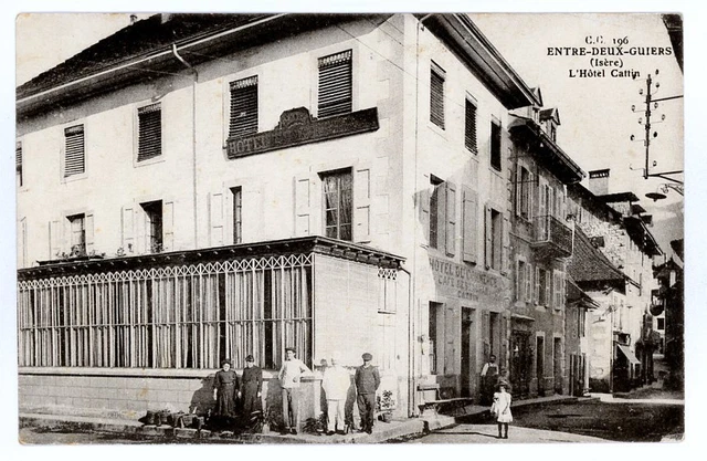 (S-80285) France - 38 - Entre Deux Guiers Cpa