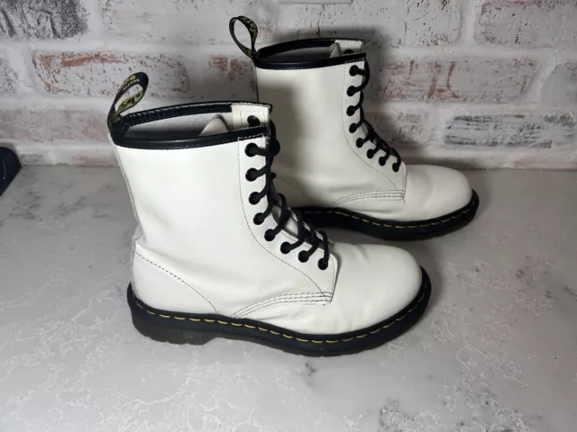Dr martens hot sale very