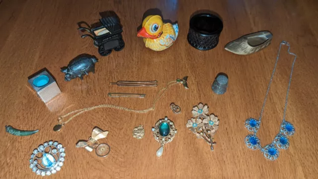Job Lot Vintage Collectables Inc jewellery Jade Toys Snooker Chalk Holder etc