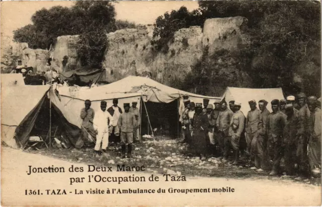 CPA AK Militaire MAROC TAZA La visite a Ambulance du Groupement mobile (92360)