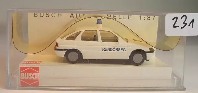 Busch 1/87 Nr. 45729 Ford Escort Limousine Polizei Police Ungarn OVP #231