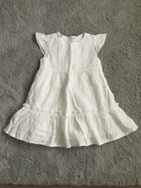 BNWT Baby Girls Age 12-18 Months White Floral Crew Neck Short Sleeve Lined Dress