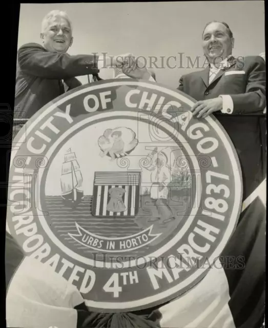 1958 Press Photo Lt. Governor Crawford Parker & Chicago Mayor Richard Daley