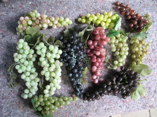 4 Stück Acryl-Trauben Deko – Künstliche Früchte Als Foto-Requisiten, Tür- Oder Tischdekoration (ca. 20,5 Cm)