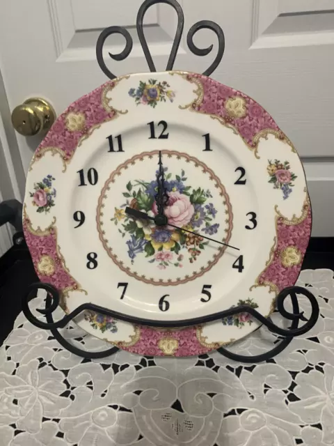 Royal Albert Lady Carlyle plate clock (England)