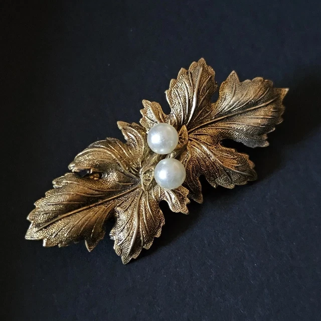 Broche De Col Art Nouveau En Laiton Doré Avec Pierre Verte - 30x15 Mm - Occasion