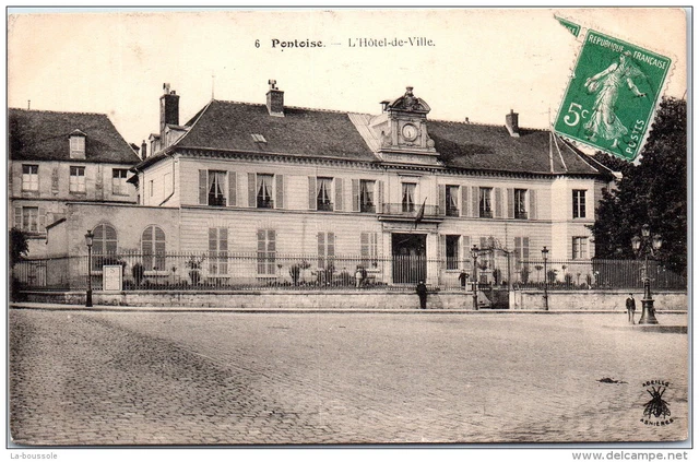 95 PONTOISE - l'hotel de ville