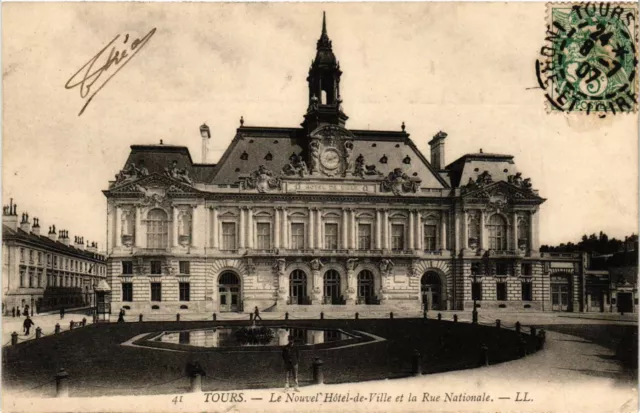 CPA TOURS - Le Nouvel Hotel-de-Ville et la Rue Nationale (298352)