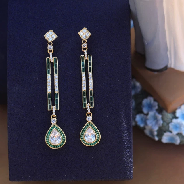 Boucles D'oreilles Longues Art Déco - Clous Dorés Avec Pompon Tassel Et Pierres CZ