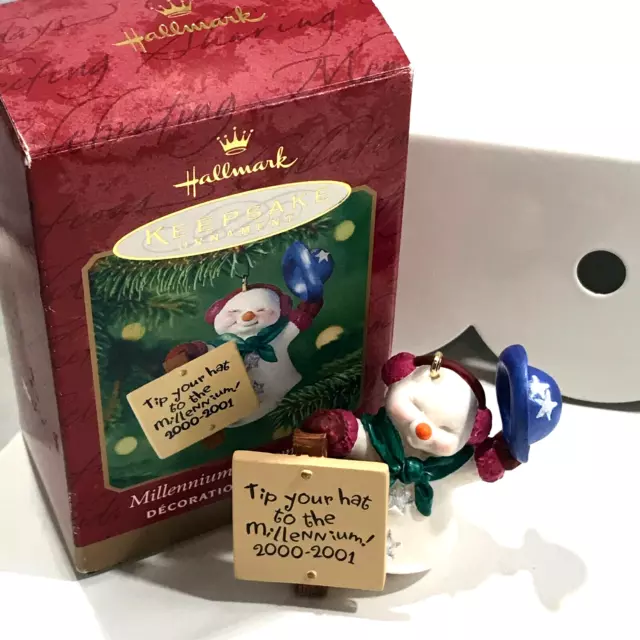Millennium Snowma'am 2000 Hallmark Keepsake Mini Ornament Snowman 1 3/4"